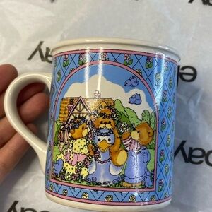 Vintage Lucy & Me Mug 1987 Enesco Teddy Bears Wedding Scene Blue Floral Boarder